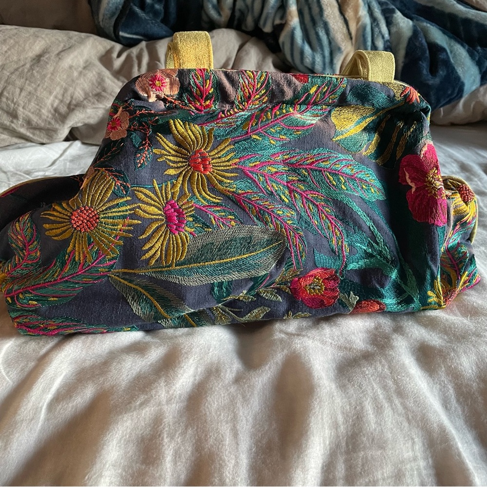 Atenti embroidered duffle bag